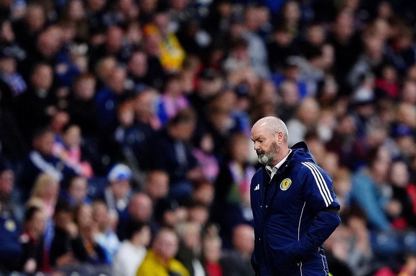 Ange Postecolgou sent Scotland World Cup SOS as Chris Sutton produces a Hotline first from Rangers fans