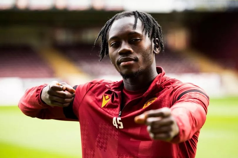 Motherwell's Rangers goal hero wants to repay boss' faith and fire them up table