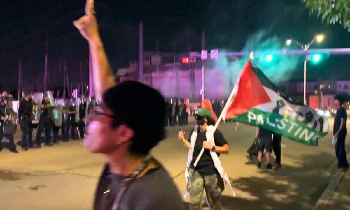 Dallas Rioters Assault Officers In Anti-ICE Mayhem