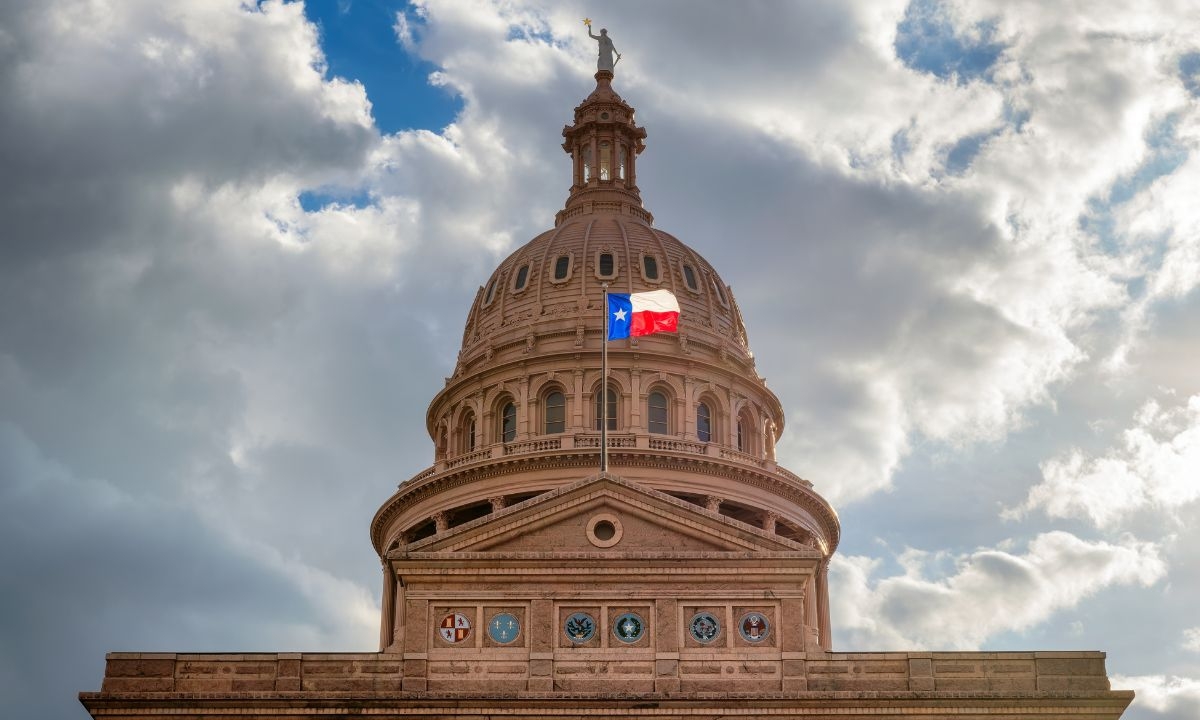 Texas GOP Urges Veto Of Counselor Loan Program