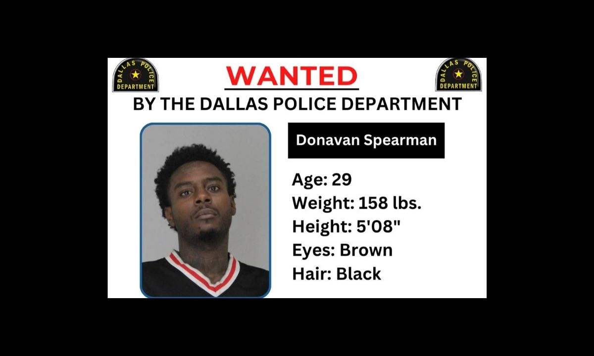 Dallas Police Ask Public's Help Finding Robbery Suspect