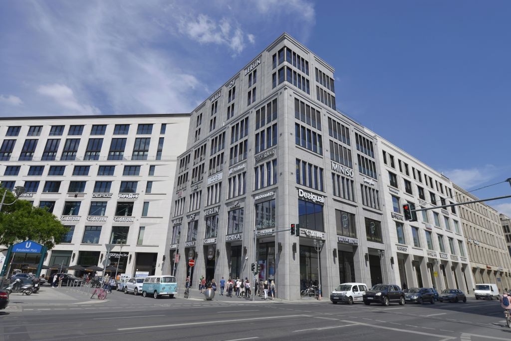 Deadline Journalist & Film Sales Agent Attacked In Separate Incidents During Berlin Film Festival