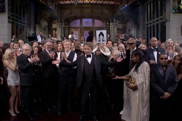‘SNL50': EP Lorne Michaels Gets Shout Out As He Joins Show's Curtain Call Alongside Original Cast Members