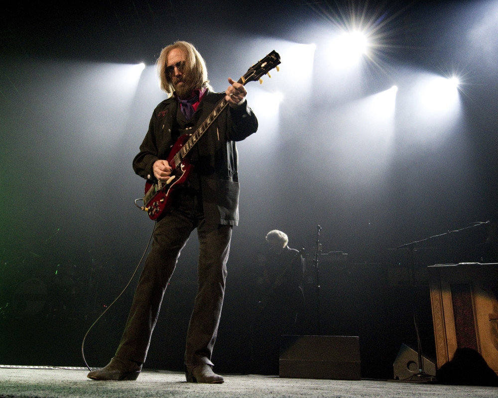 Crowds Flocked to Tom Petty's Estate Sale, and It Was a Vintage Decor Lover's Dream