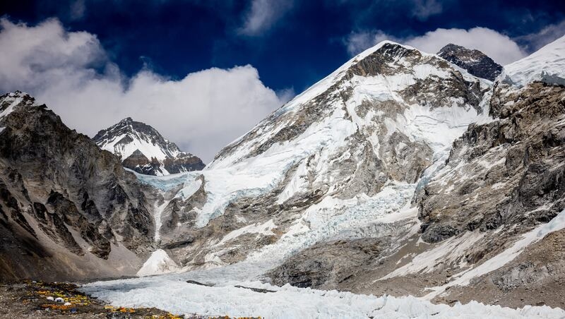 Why these climbers' plan to scale Everest in a week is getting blowback