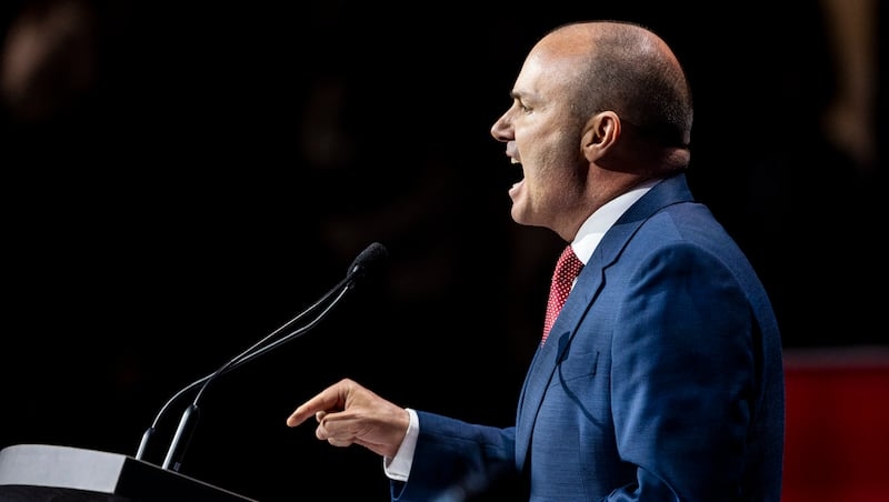 Sen. Mike Lee proposes ousting every member of Congress when inflation rises too high