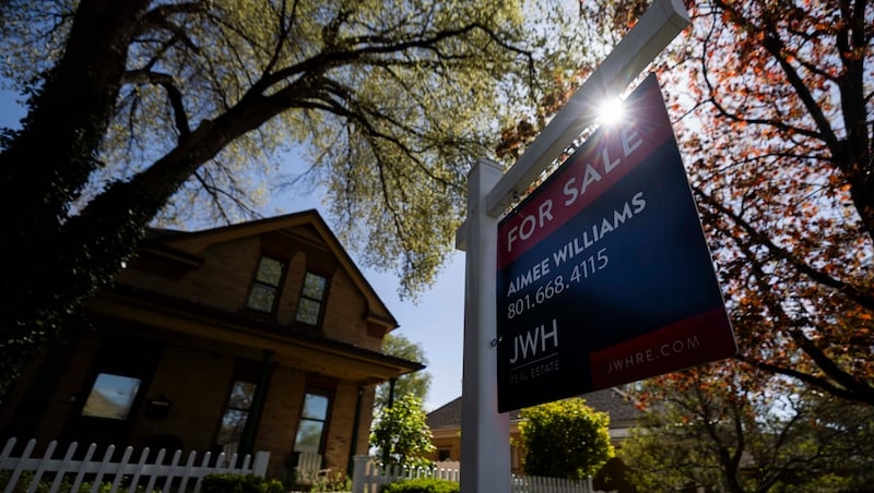 There's a widening gap between home listing and sale prices. What that means for would-be buyers