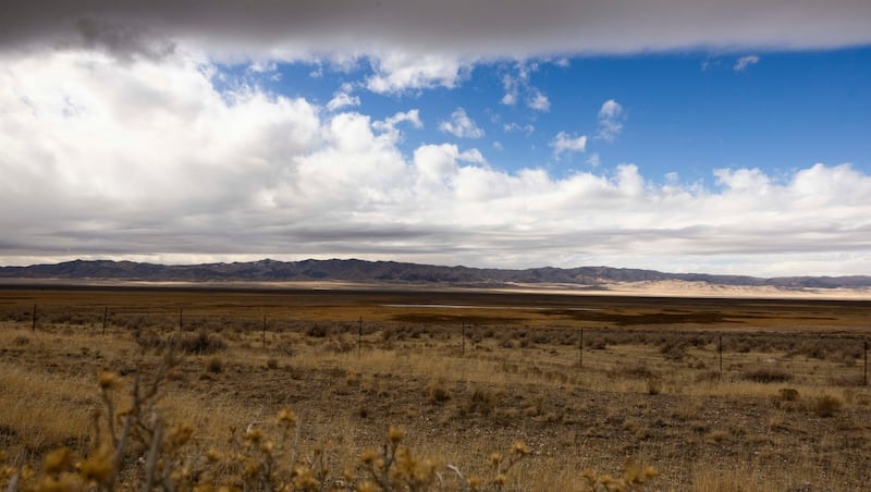 Sen. Mike Lee considers reinstating language to sell Utah's public lands in massive tax package