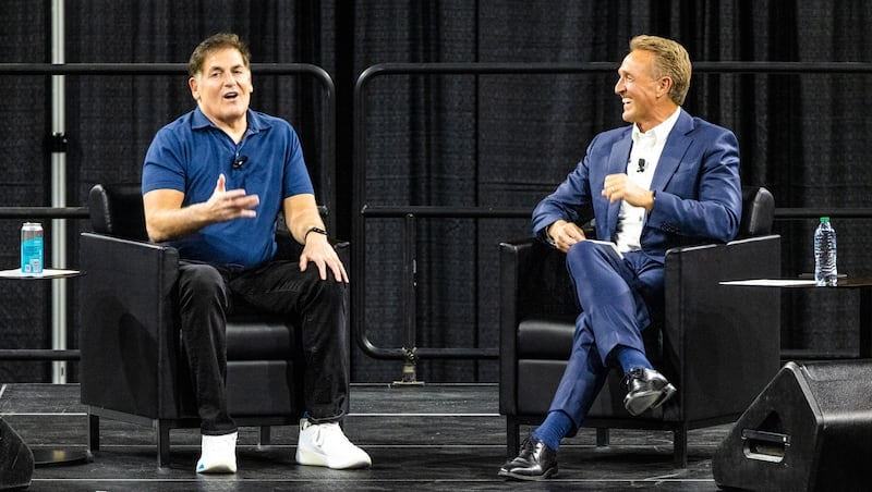 Jeff Flake and Mark Cuban mix business and politics. Here's what Cuban said about Trump