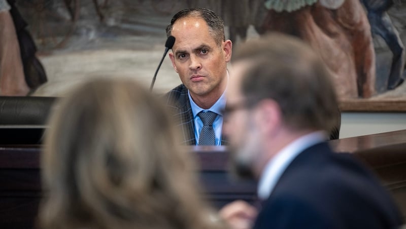 Senate panel advances major change to Utah public records law