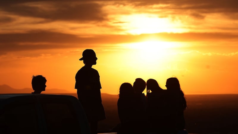 Senators pump the brakes on bill to eliminate daylight saving time in Utah