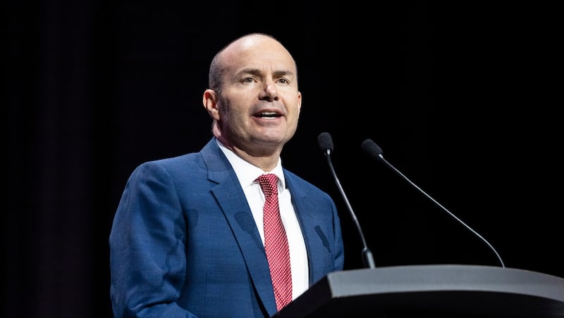 Sen. Mike Lee deletes tweets about Minnesota shooting after conversation with senator