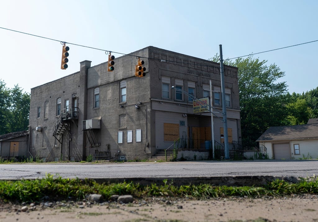 New roundabout, wider lanes to take down long-standing corner store in Macomb Township