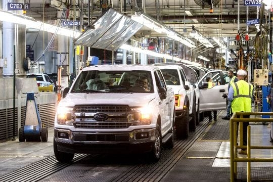 Ford reports 1st quarter total sales fell 1.3% as it ended production of some models