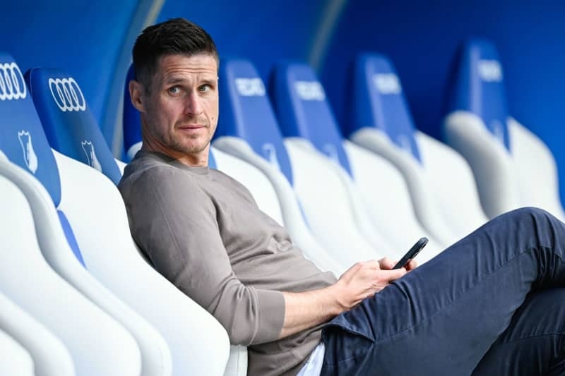 Dortmund's Ricken rules out departure of sporting director Kehl