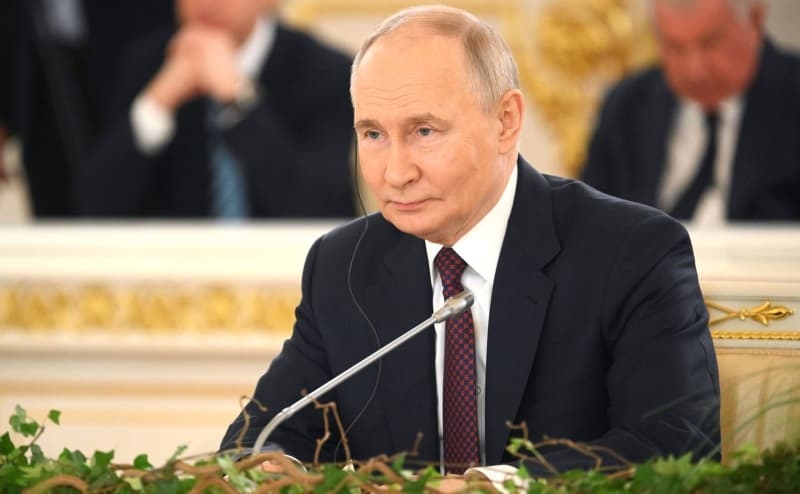 Ukraine says Russia violated the ceasefire Moscow declared 734 times