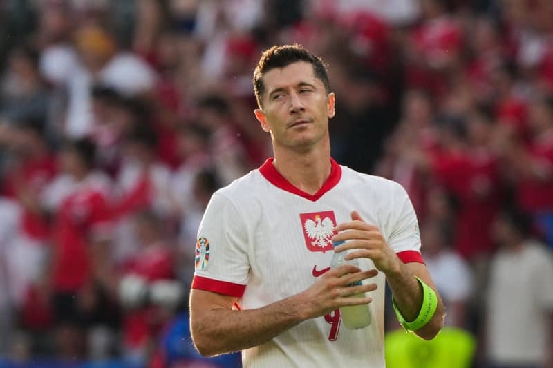 Lewandowski will not play for Poland as long as Probiertz is coach