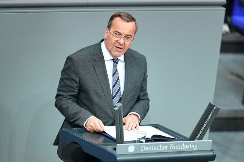 German defence minister calls for clampdown on Russia's war financing