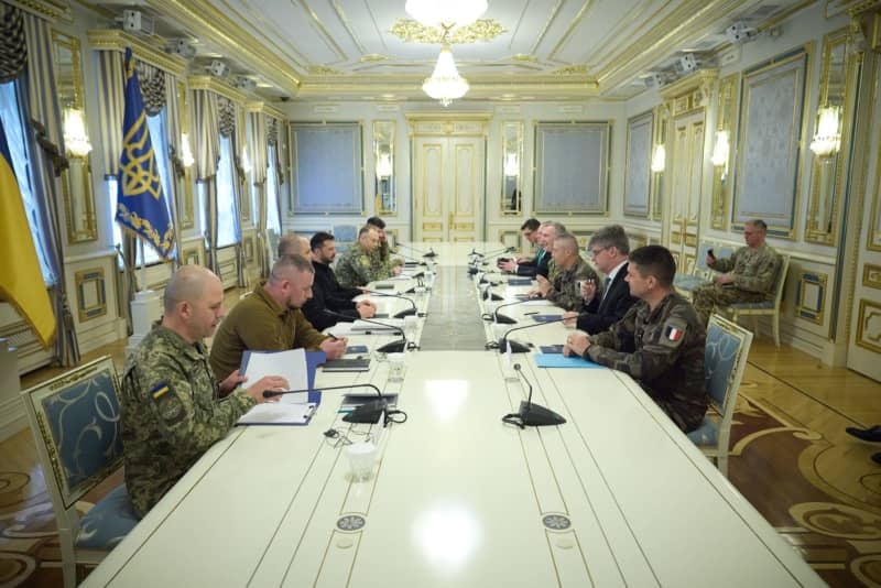 UK, French military chiefs in Kiev for talks on aid and peace plans