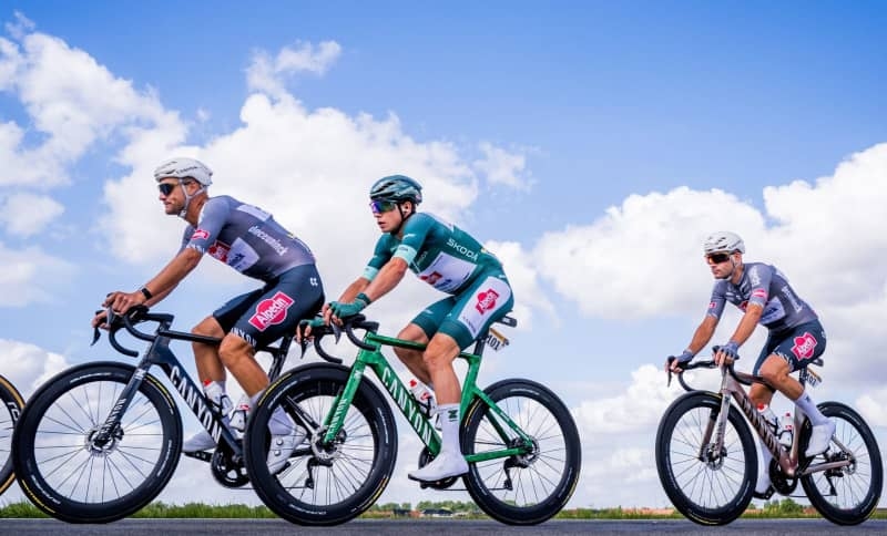 Early Tour de France crashes force top riders to withdraw