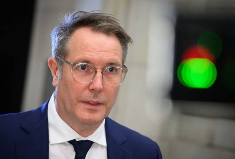 German state premier: Border checks need ongoing justification