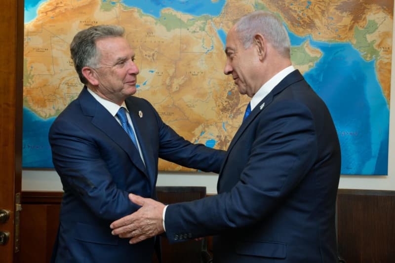 Reports: Trump envoy visits Gaza Strip as ceasefire holds
