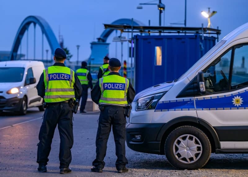 German police fear legal consequences over pushbacks at border