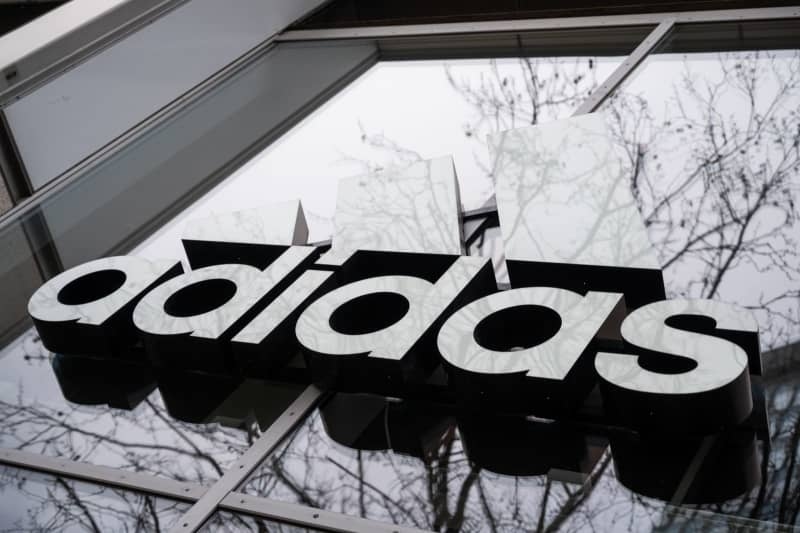 Customs uncertainty pushes Adidas shares into the red