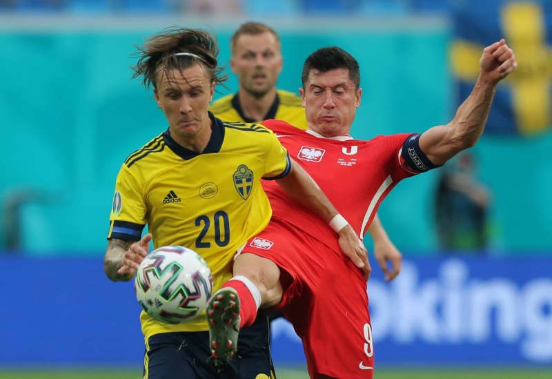 Olsson given emotional goodbye by Midtjylland after brain illness