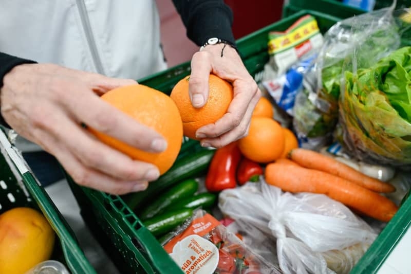 The volunteers helping seniors combat poverty, loneliness and shame