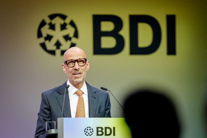 German industry sees 'longer' path out of recession as tensions climb