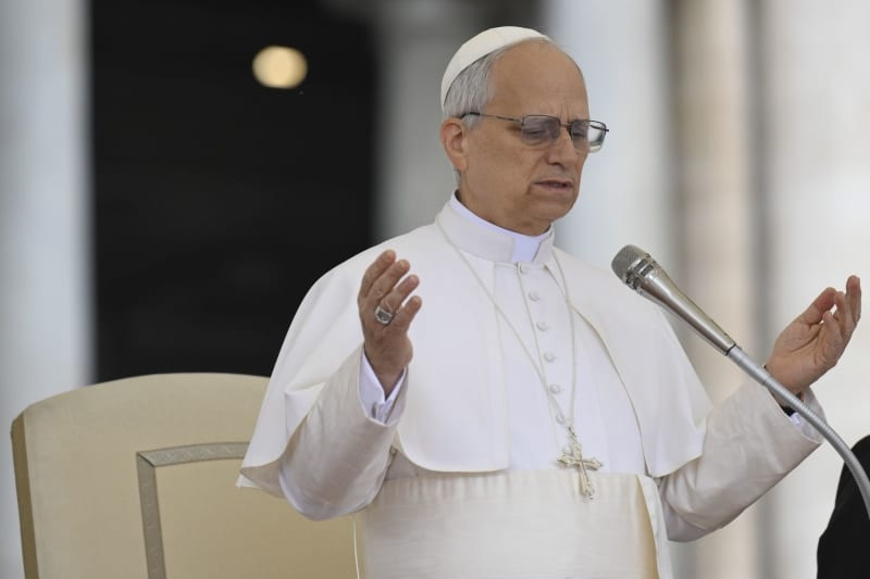 Pope Leo XIV reinstates conclave bonus for Vatican staff