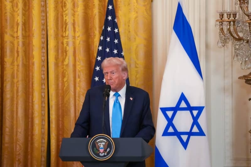 Trump's comments raise fears of new Nakba, Palestinian activist says