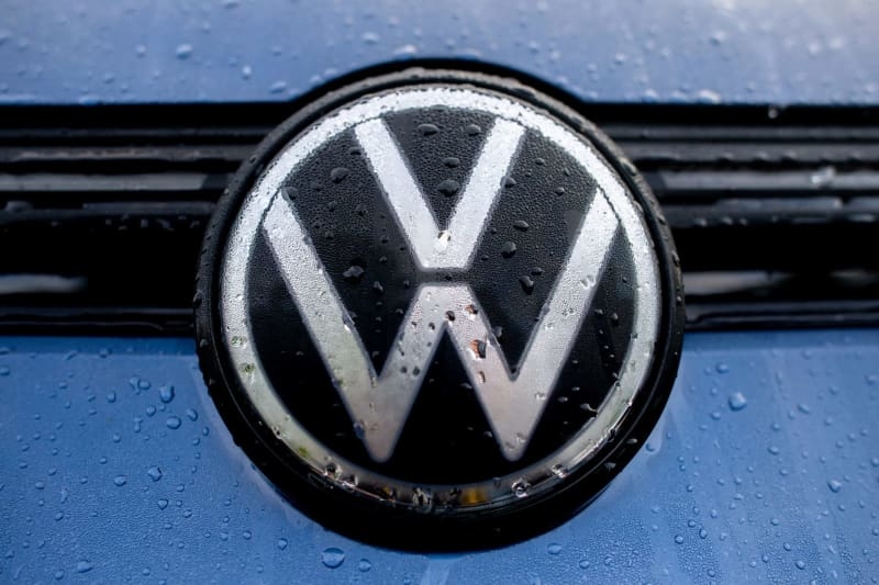 Volkswagen to offer investments to US to ward off Trump's car tariffs