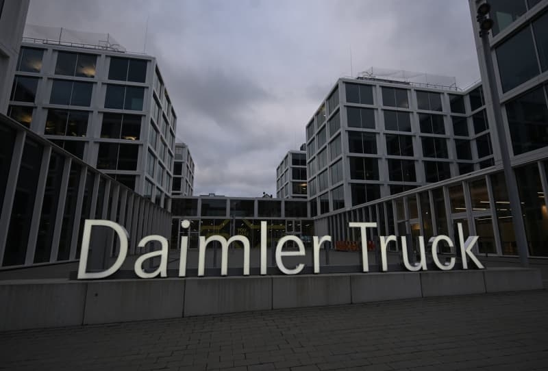 Germany's Daimler Truck plans AI-powered military vehicle