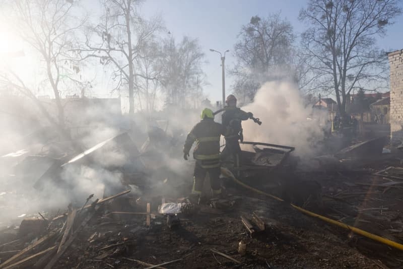 Russia bombards Ukraine's power and gas facilities