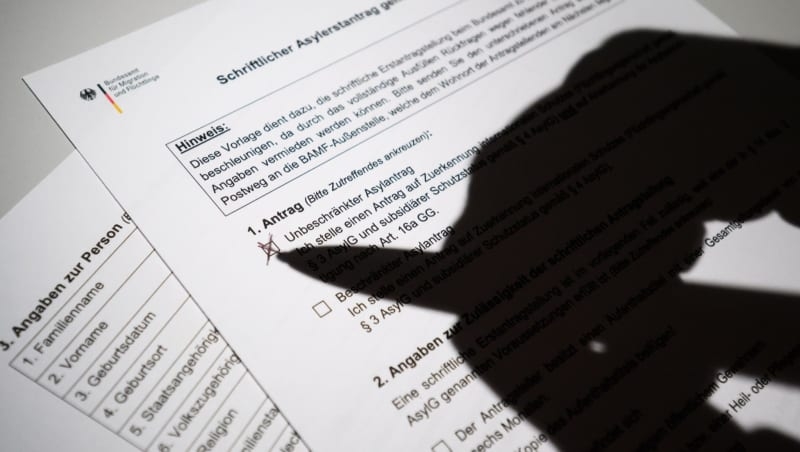 Germany sees 43% drop in asylum applications in early 2025
