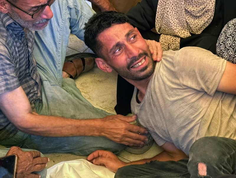 Over 100 reported killed in Gaza in 24 hours as telecoms go down