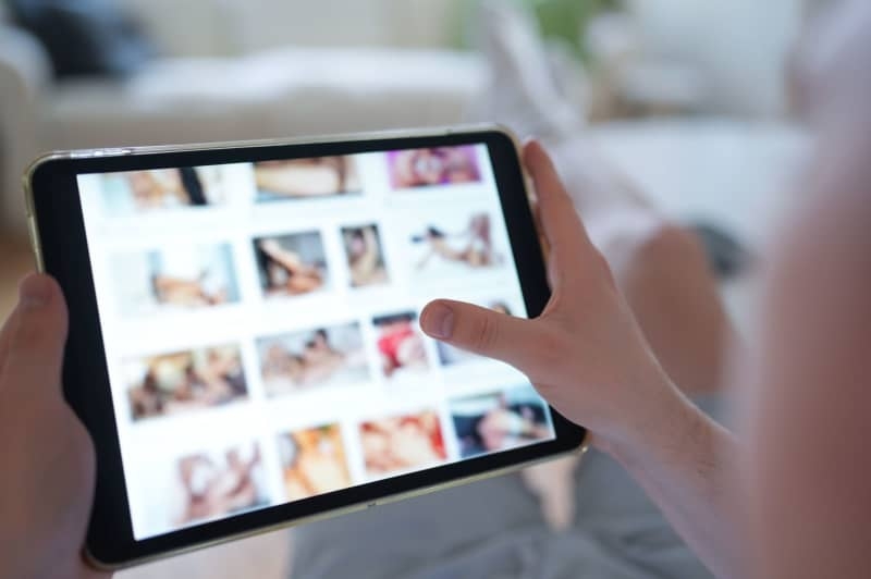 Porn sites block access in protest against new French restrictions