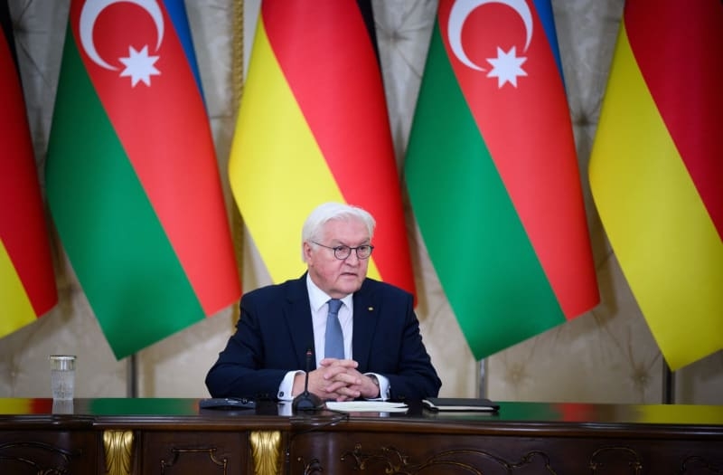 Germany's Steinmeier campaigns in Baku for peace deal with Armenia