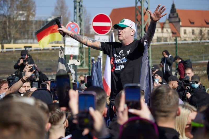 Neo-Nazi march in Berlin called off as counter-protests swell