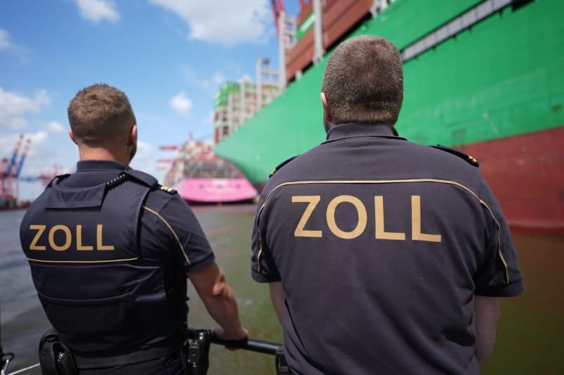 German customs report surge in package clearances from China