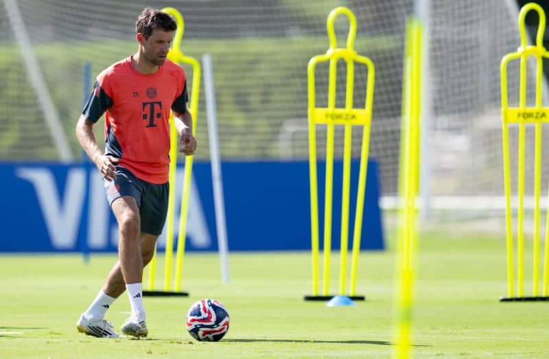 Bayern looking for new forwards after Sané and Müller exit
