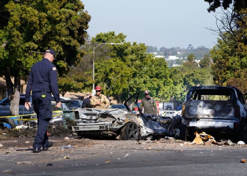 All six passengers believed dead after small plane crash in San Diego