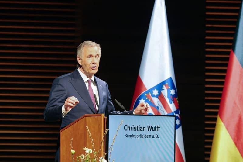 Ex-president hits out at German right at Buchenwald anniversary event