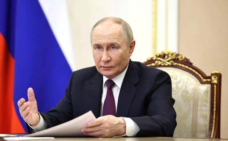 Putin thanks Vatican for assistance in humanitarian matters