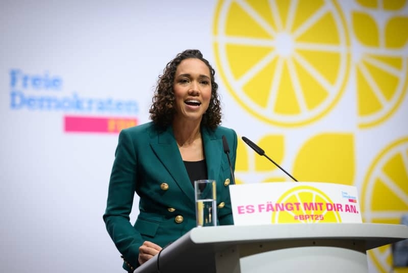 Nicole Büttner elected new secretary general of Germany's FDP