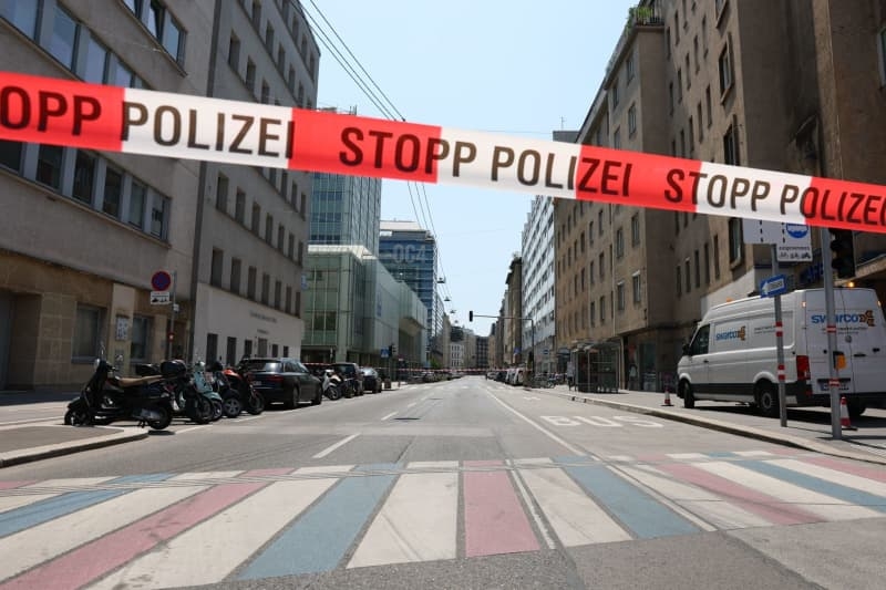 Bomb threat at Vienna university leads to large police operation