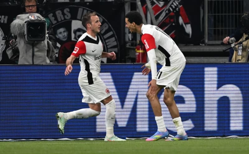 Frankfurt nudge nearer to Champions League after beating Stuttgart