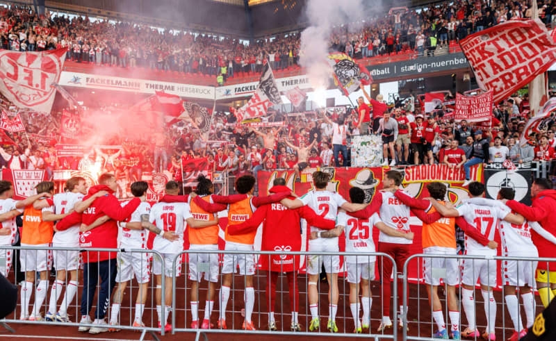 Funkel's Cologne leave it late to win and move to brink of promotion